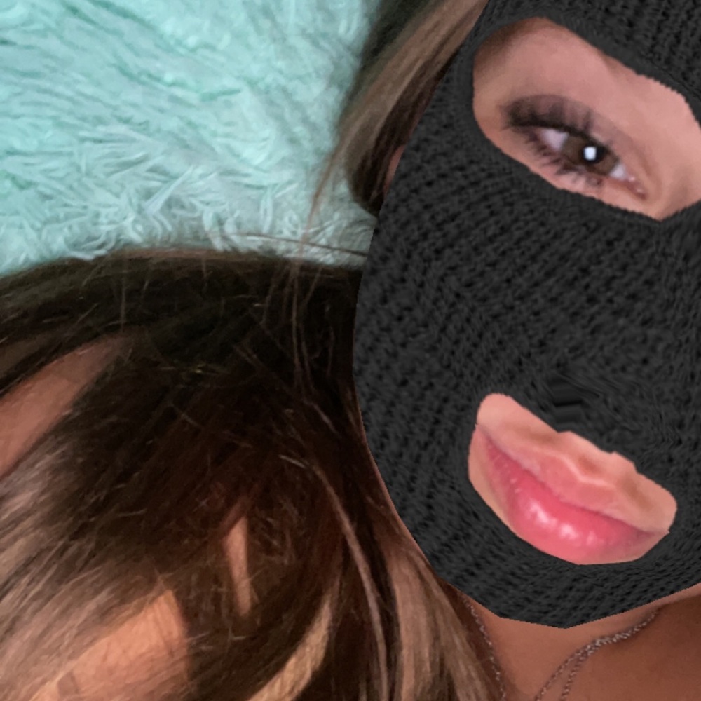 Meet your Posher, Addy